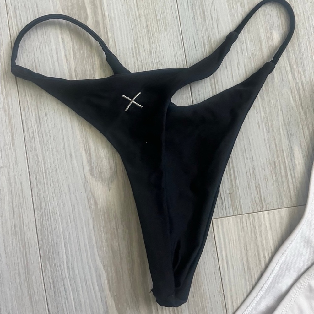 BoutineLA MANHATTAN BLACK PETITE BOTTOMS